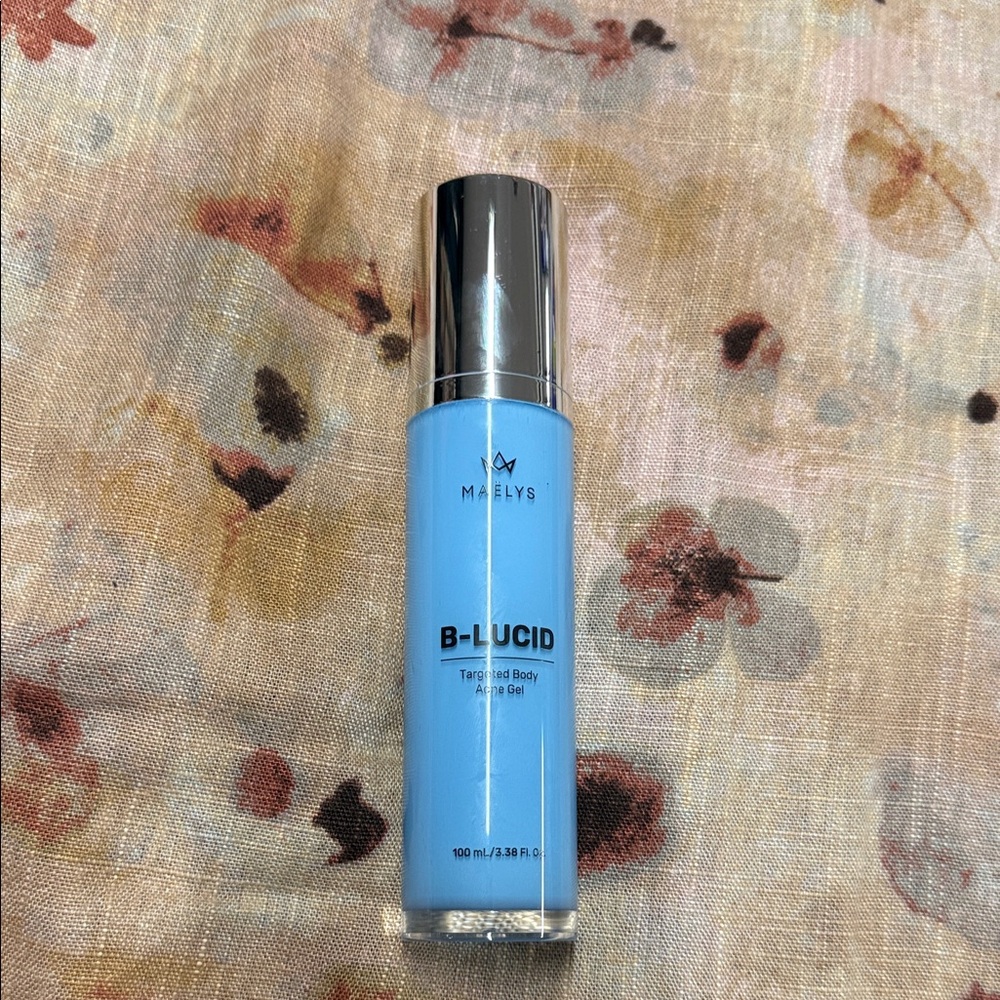 MAËLYS B-LUCID Blue Tinted Face and Body Serum